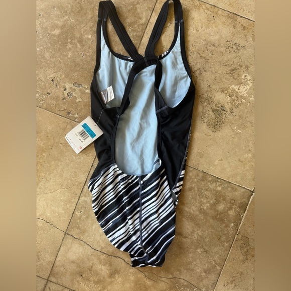 NIKE ladies black and blue razorback swimsuit NWT size 10 perfect condition - Picture 5 of 13